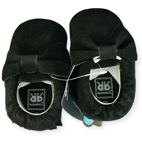 New with Tags Romirus Fringed Faux Suede Moccasins with Bow Black Size 3 - Picture 4 of 8